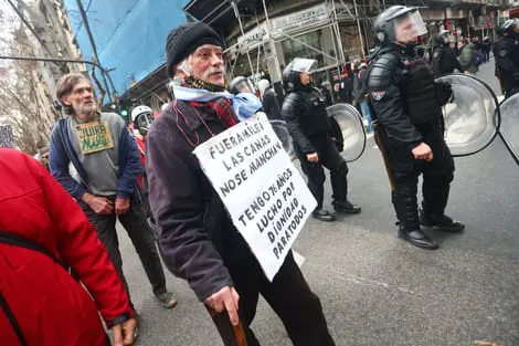 75987c03-7a93-4816-af4c-d7a21d0dce1c