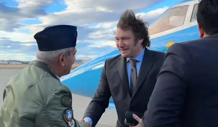 milei antartida base marambio