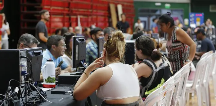 web-RELEVAMIENTO-PLANES-SOCIALES_08A8519-2-696x344