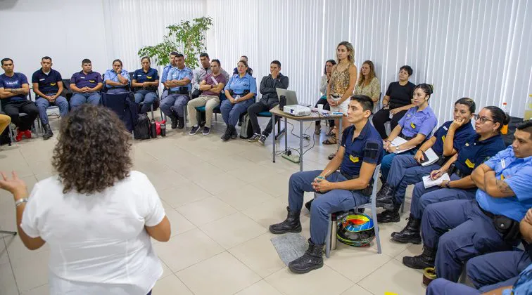 web-Capacitacion-policia-turistica-7996-756x420